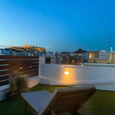 Stunning Panoramic View, 2 Minutes Metro Apartment Athens